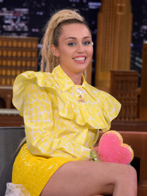 Miley Cyrus pic #801433