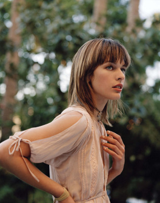 Milla Jovovich pic #56130