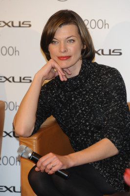 Milla Jovovich pic #359194