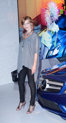 Milla Jovovich pic #287070