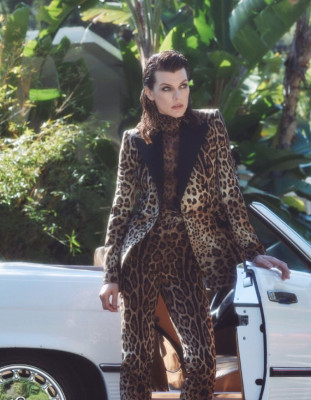 Milla Jovovich pic #1122785