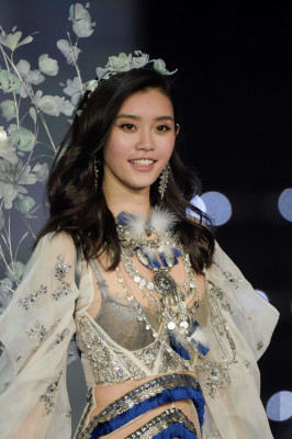 photo 19 in Ming Xi gallery [id982120] 2017-11-22 00:00:00