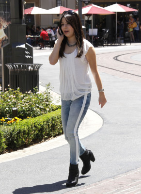 Miranda Cosgrove pic #512829