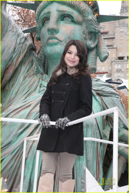 Miranda Cosgrove pic #309769