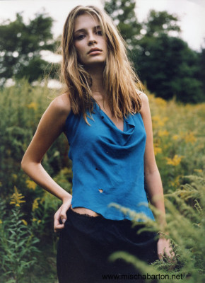 Mischa Barton pic #15352