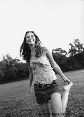 Mischa Barton pic #14388