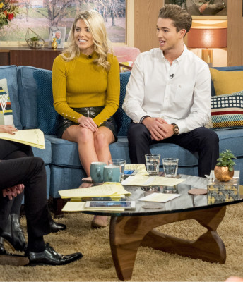 photo 8 in Mollie King gallery [id984987] 2017-12-02 00:00:00