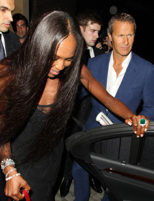 photo 3 in Naomi Campbell gallery [id681616] 2014-03-20 00:00:00