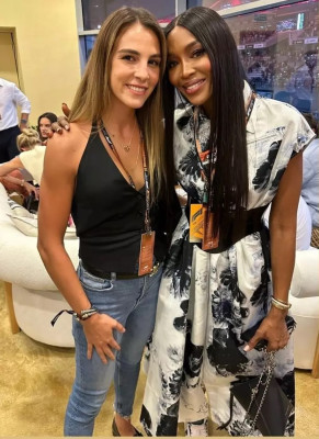 photo 4 in Naomi Campbell gallery [id1340099] 2024-01-01 00:00:00