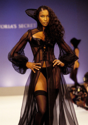 photo 3 in Naomi Campbell gallery [id1260025] 2021-07-13 00:00:00