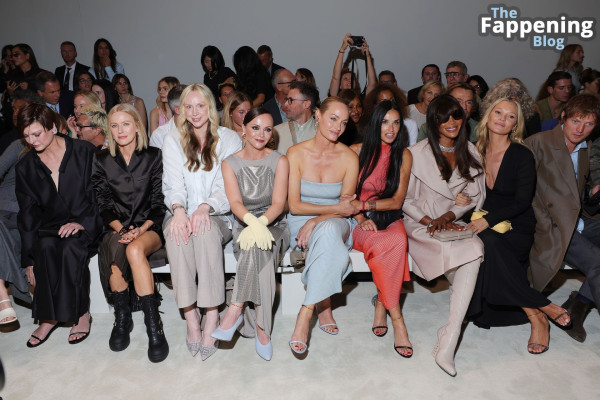 photo 3 in Naomi Campbell gallery [id1335552] 2023-10-18 00:00:00