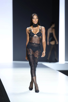 Naomi Campbell - Dolce & Gabbana Milan - Best