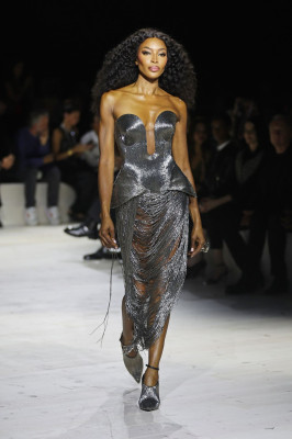 photo 19 in Naomi Campbell gallery [id1338870] 2023-12-18 00:00:00