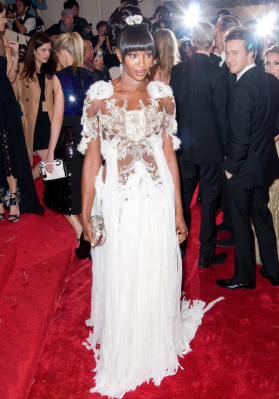 photo 18 in Naomi Campbell gallery [id411409] 2011-10-11 00:00:00