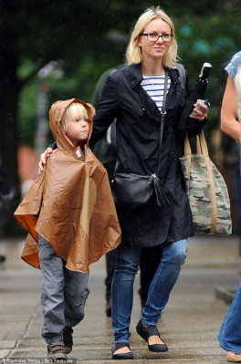 Naomi Watts pic #613138