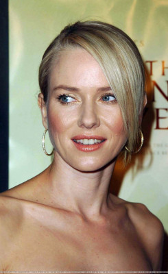 Naomi Watts pic #220604