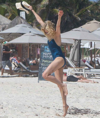 Naomi Watts pic #1027427