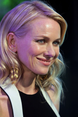 Naomi Watts pic #442044