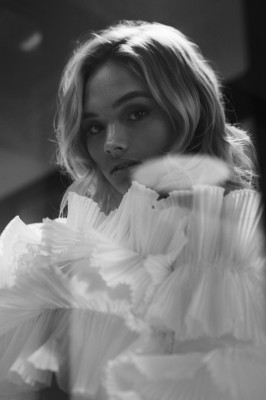 Natalie Alyn Lind pic #1091959