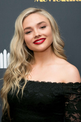 Natalie Alyn Lind pic #908977