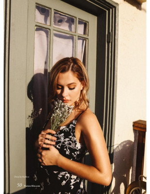 Natasha Bure pic #1090875