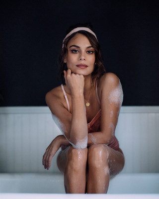 Nathalie Kelley pic #1084647