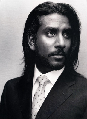 Naveen Andrews pic #65813