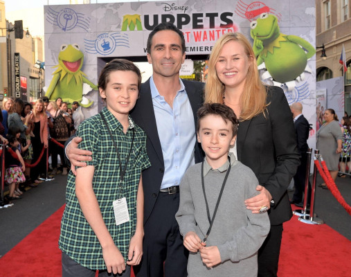 photo 5 in Nestor Carbonell gallery [id1284777] 2021-12-05 00:00:00