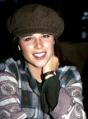Neve Campbell pic #387040