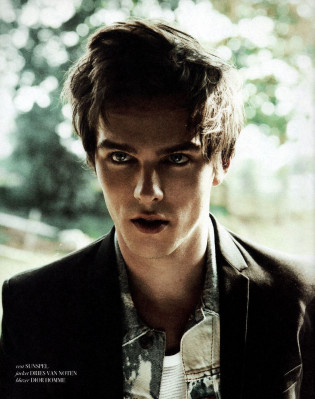 Nicholas Hoult pic #610733