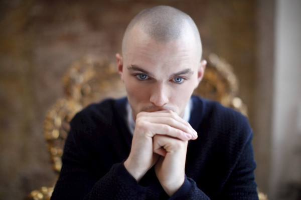 Nicholas Hoult pic #694320