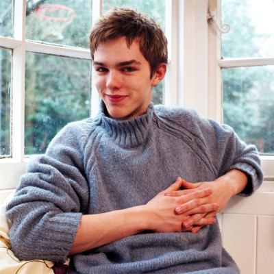 Nicholas Hoult pic #707008