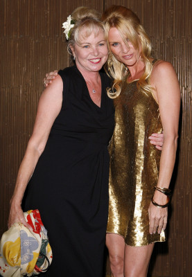Nicolette Sheridan pic #293980