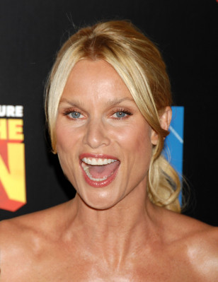 Nicolette Sheridan pic #285952
