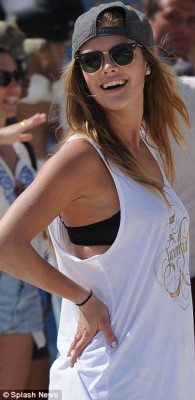 Nina Agdal pic #673547
