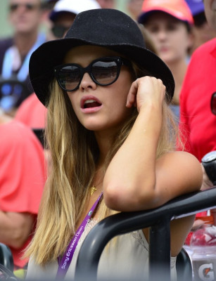 Nina Agdal pic #687277
