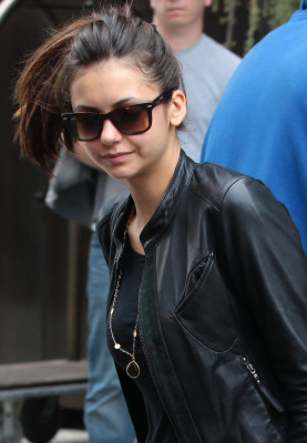 Nina Dobrev pic #604273