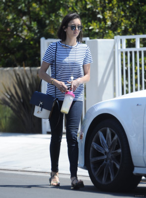 Nina Dobrev pic #925778