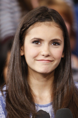 Nina Dobrev pic #464045