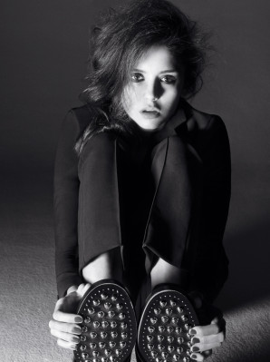 Nina Dobrev pic #365638