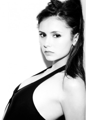 Nina Dobrev pic #955773