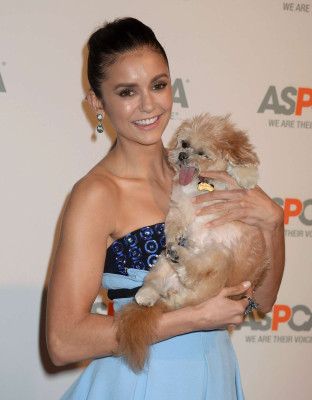 Nina Dobrev pic #887678