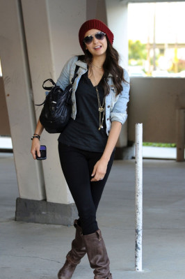 Nina Dobrev pic #458981