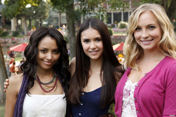 Nina Dobrev pic #412084