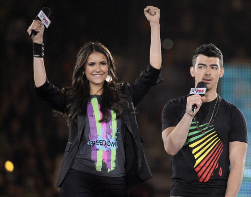 Nina Dobrev pic #486442