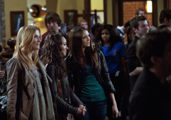 Nina Dobrev pic #345754