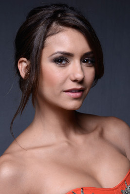 Nina Dobrev pic #685642