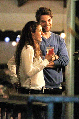 Nina Dobrev pic #664296