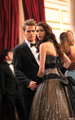 Nina Dobrev pic #462724