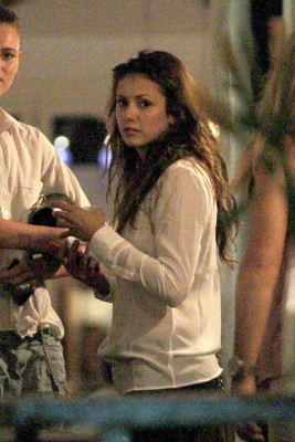 Nina Dobrev pic #664303